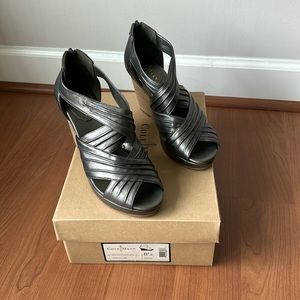 NIB Cole Haan Shayna Pleat Wedge Sandal size 8.5